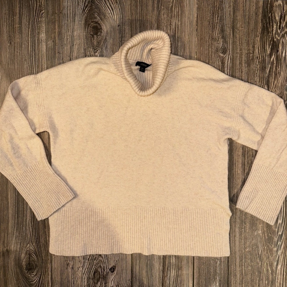 J. Crew Oversized Cream Turtleneck Soft Yarn Blend - Picture 2 of 9